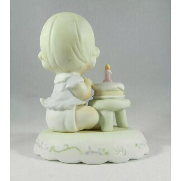 Precious Moments Growing in Grace Age 1 Blonde Girl with Cake 1994 136190 Enesco - Picture 3 of 7